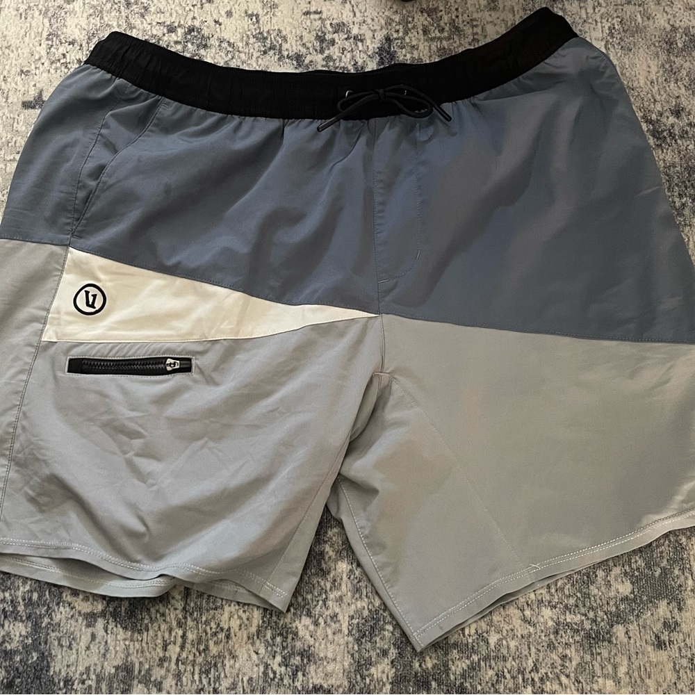 Vuori Gray and Blue Gym Shorts With Liner Men’s XXL